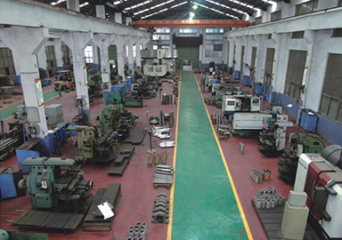 通達(dá)重工科技標(biāo)準(zhǔn)化金加工車(chē)間