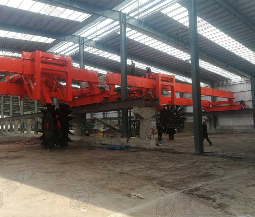 28米大跨度液壓升降輪盤式翻堆機生產定制